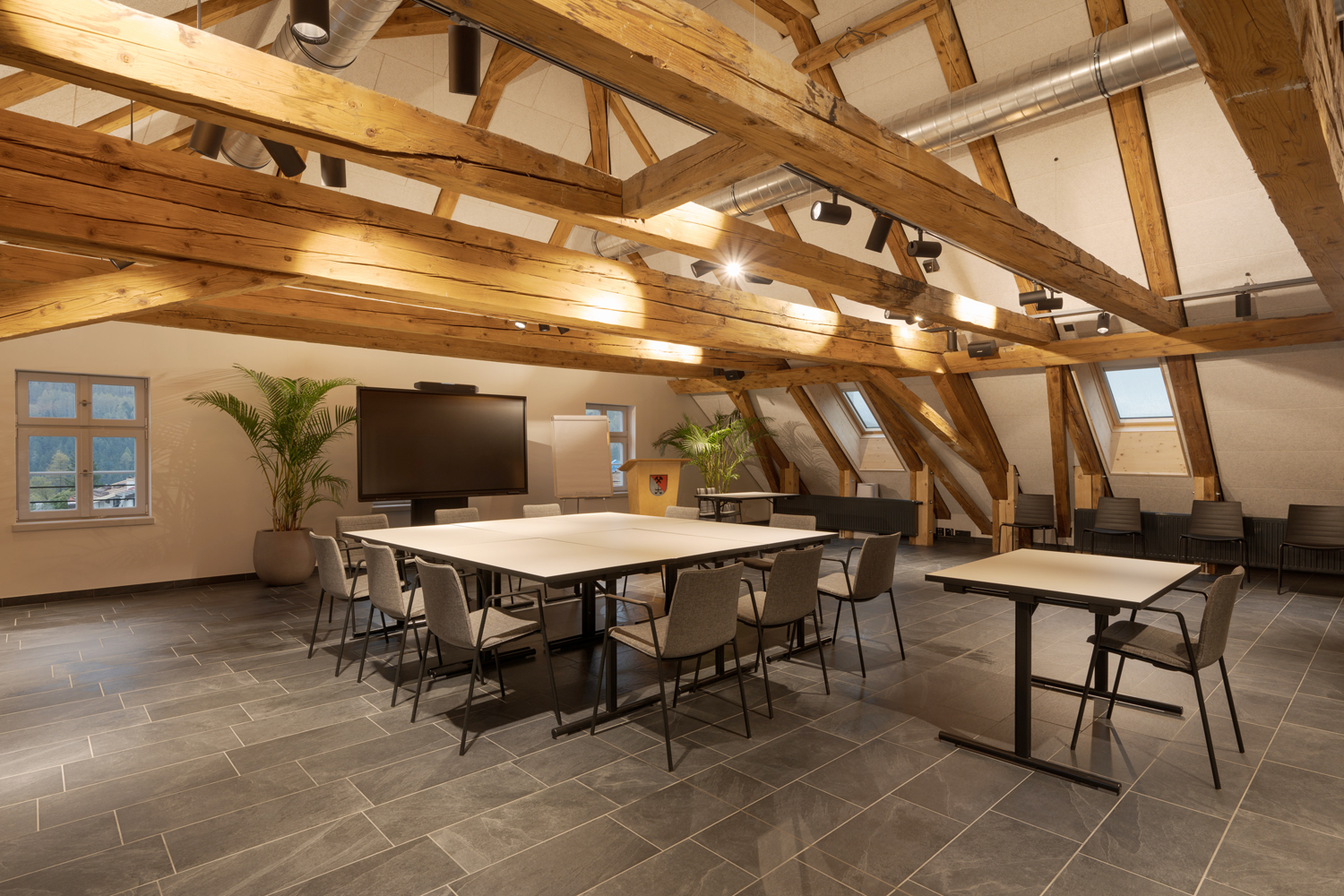 Jenewein Projekte Gem Mieders 1500 1000 00011 Die Tischlerei In Tirol